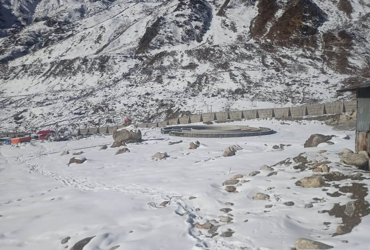 uttarakhand weather update: rain and snowfall in many areas, see photos