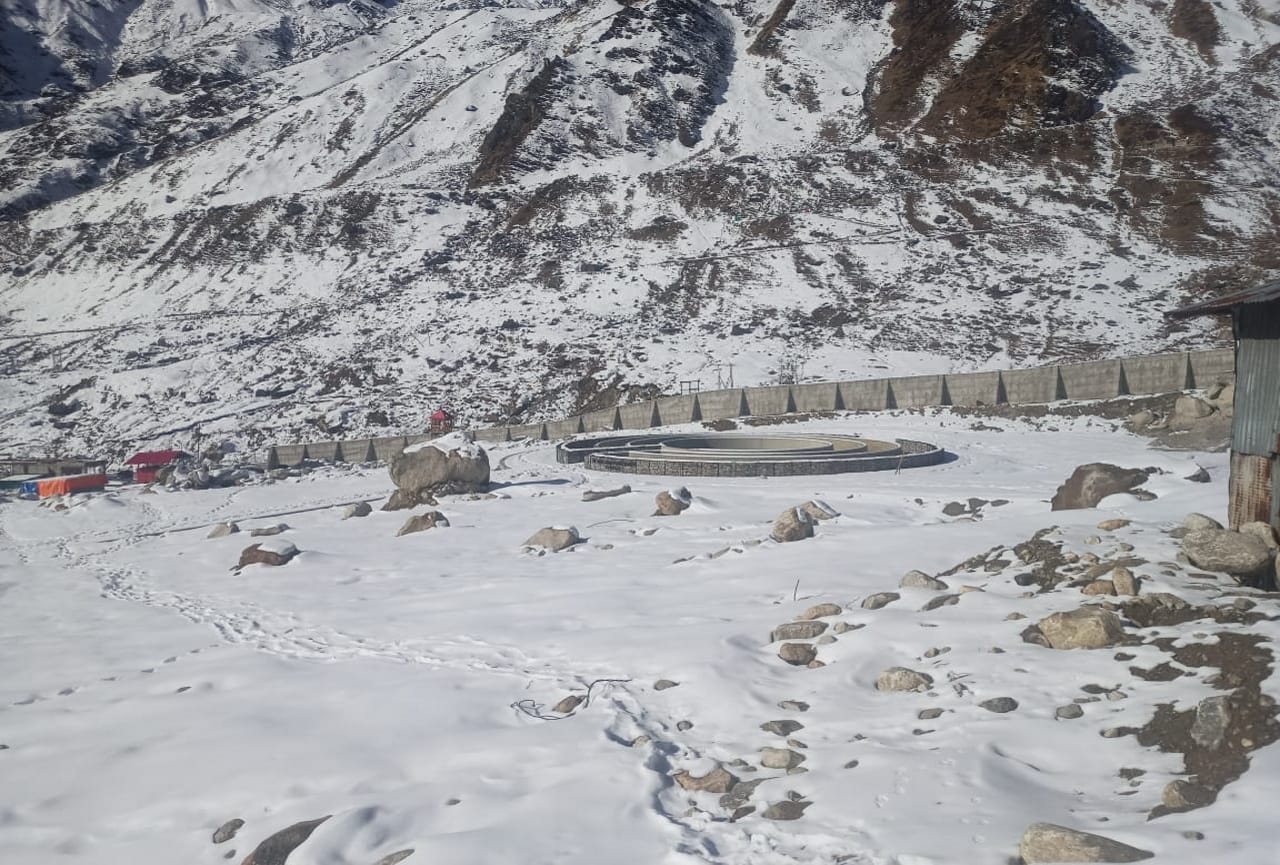 uttarakhand weather update: rain and snowfall in many areas, see photos
