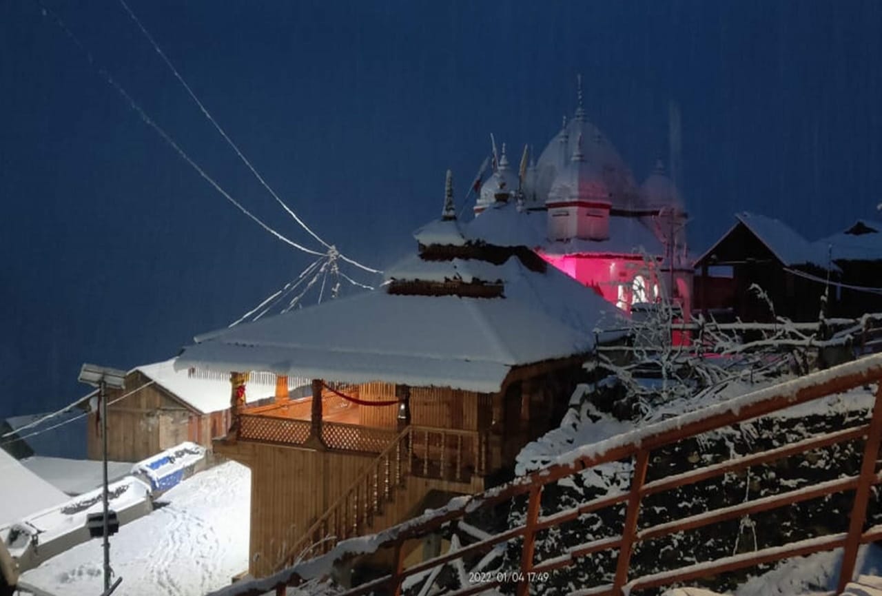 uttarakhand weather update: rain and snowfall in many areas, see photos