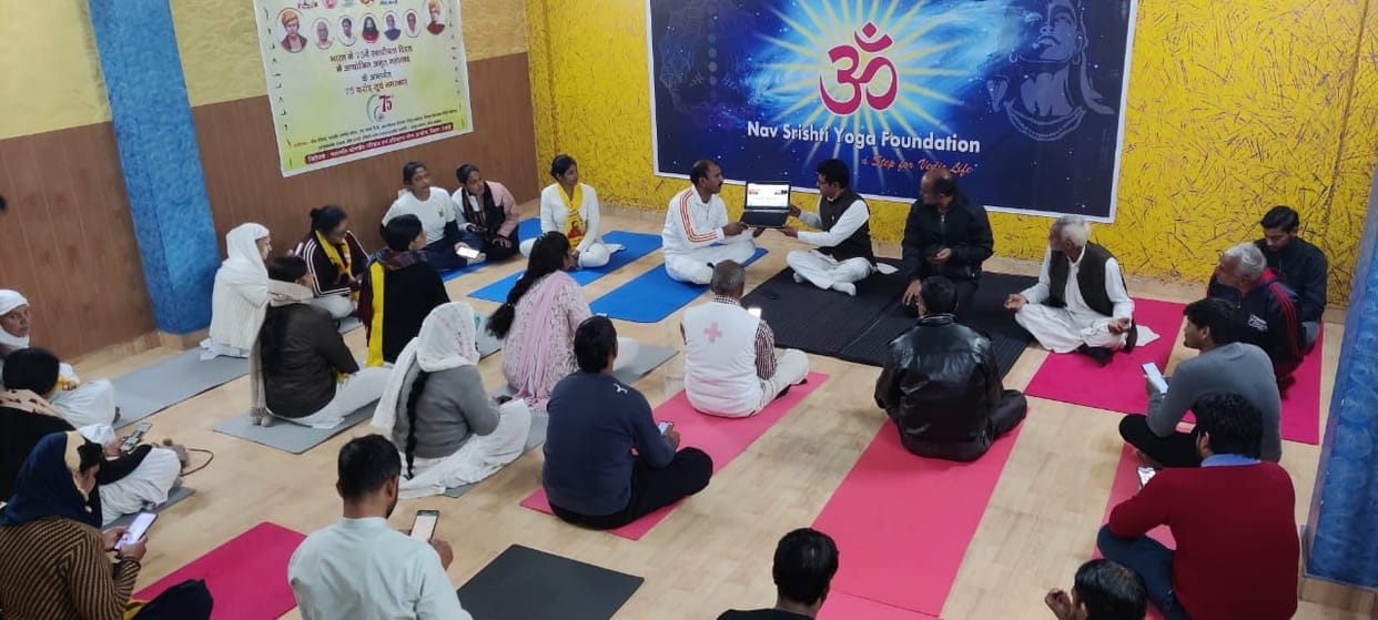 Youth should come forward for the grand event of Surya Namaskar: Madan Manav
