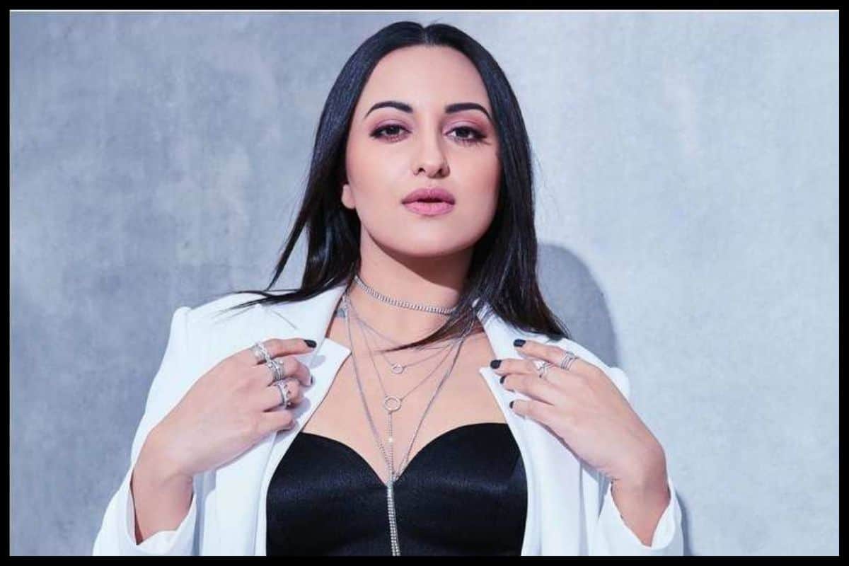 Filmy Wrap: warrant issued against Sonakshi Sinha and fans demand for boycott Anupama read 10 news from the entertainment world