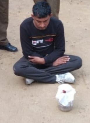 Youth arrested with country-made pistol