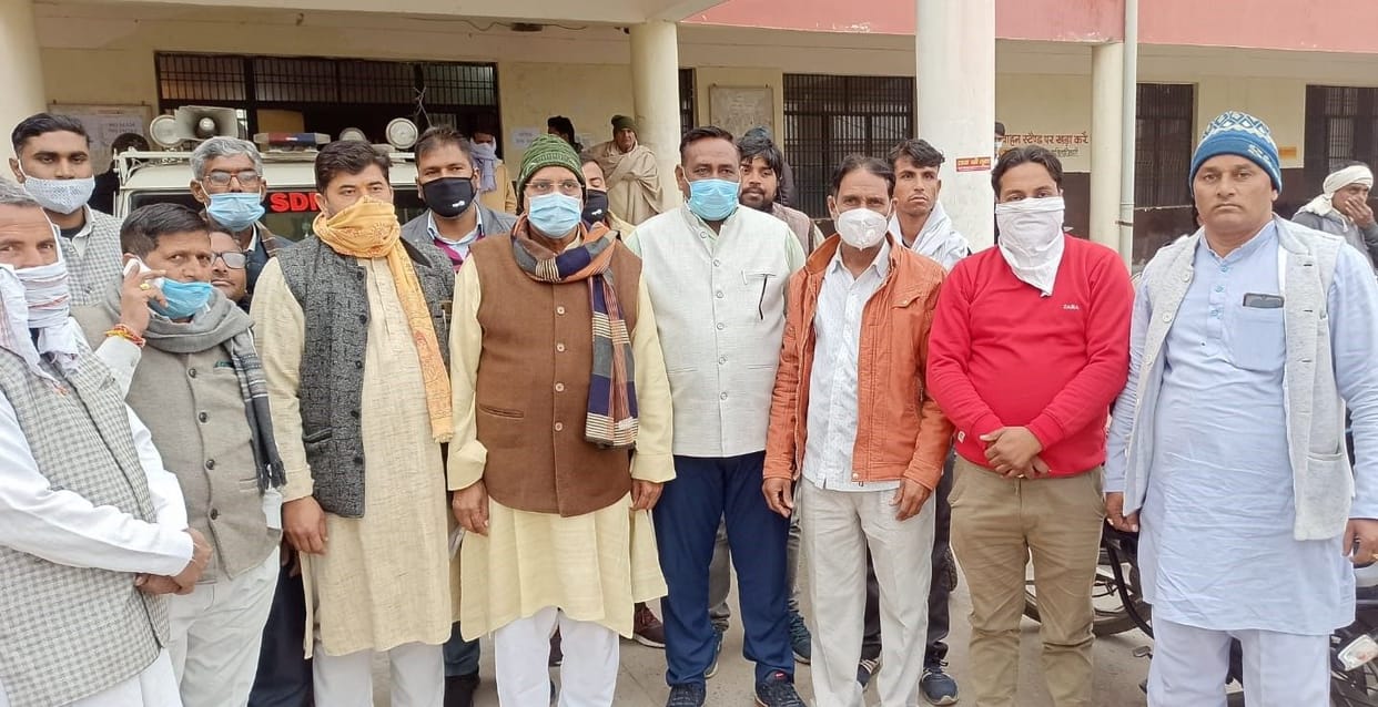Hathras: Panchayat Ghar should be constructed with consensus by holding an open meeting