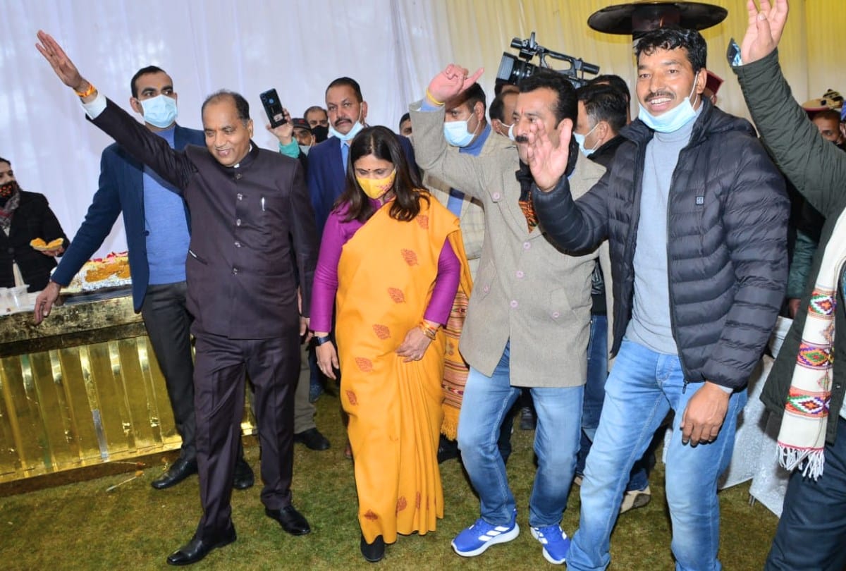 cm jairam thakur celebrate 57th birthday at oakover shimla