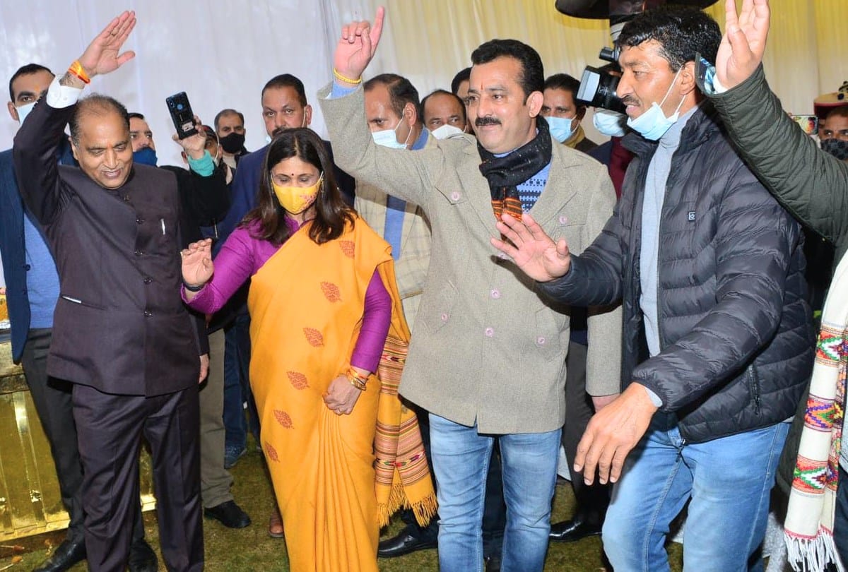 cm jairam thakur celebrate 57th birthday at oakover shimla