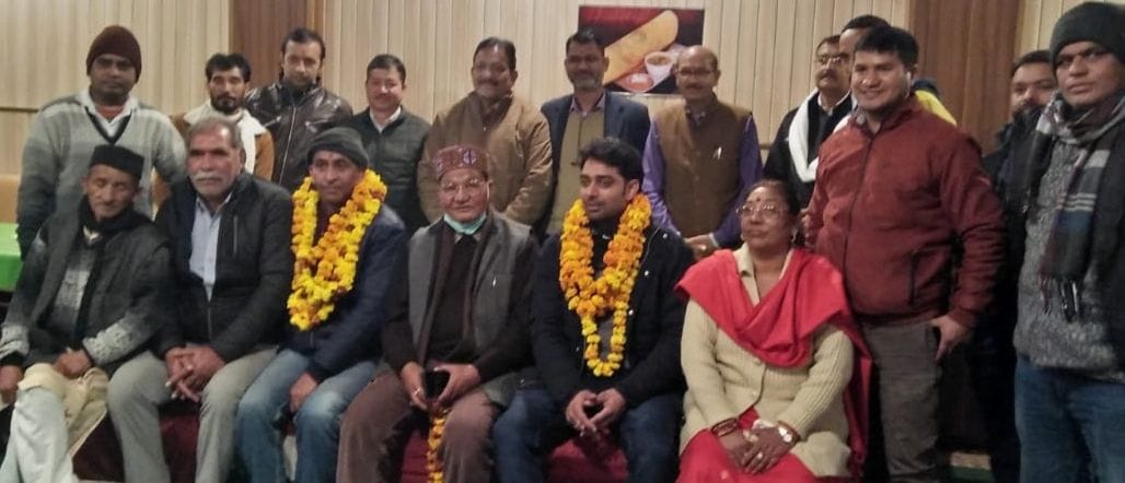 BJP-Congress trapped the state in debt trap: Arie