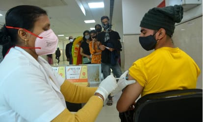 coronavirus varanasi updates total 174 covid positive found in last 24 hours now 421 active cases in banaras amid third wave