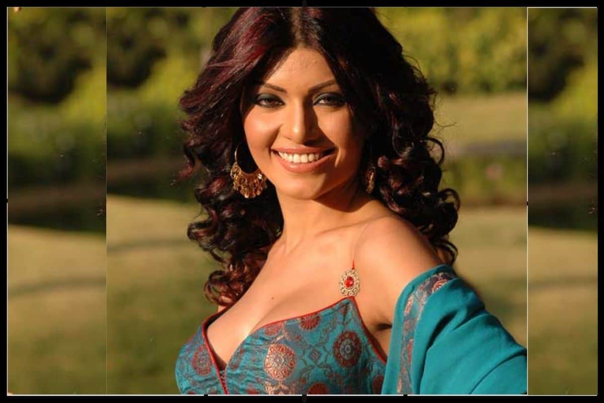 Koena Mitra Birthday Special: Actress says she was 'tortured' for three years over her plastic surgery