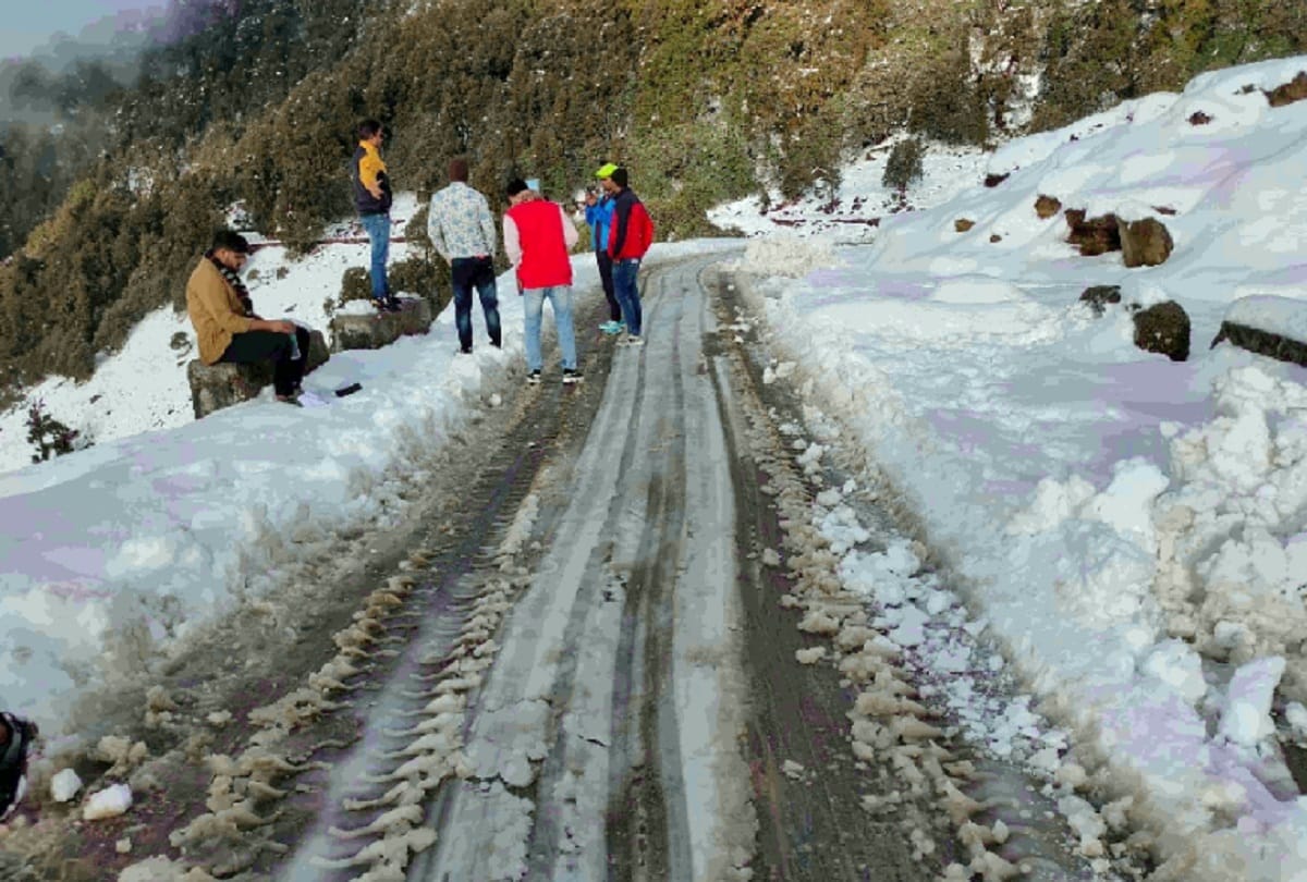 five of family stuck in rains snow near chopta tourist spot rescued