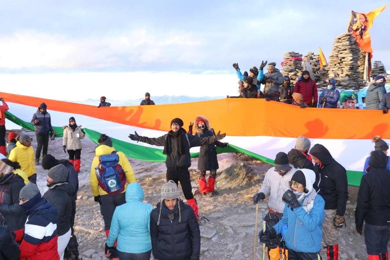 Record made by waving 280 feet tricolor on 12500 feet high peak in minus 16 degree temperature
