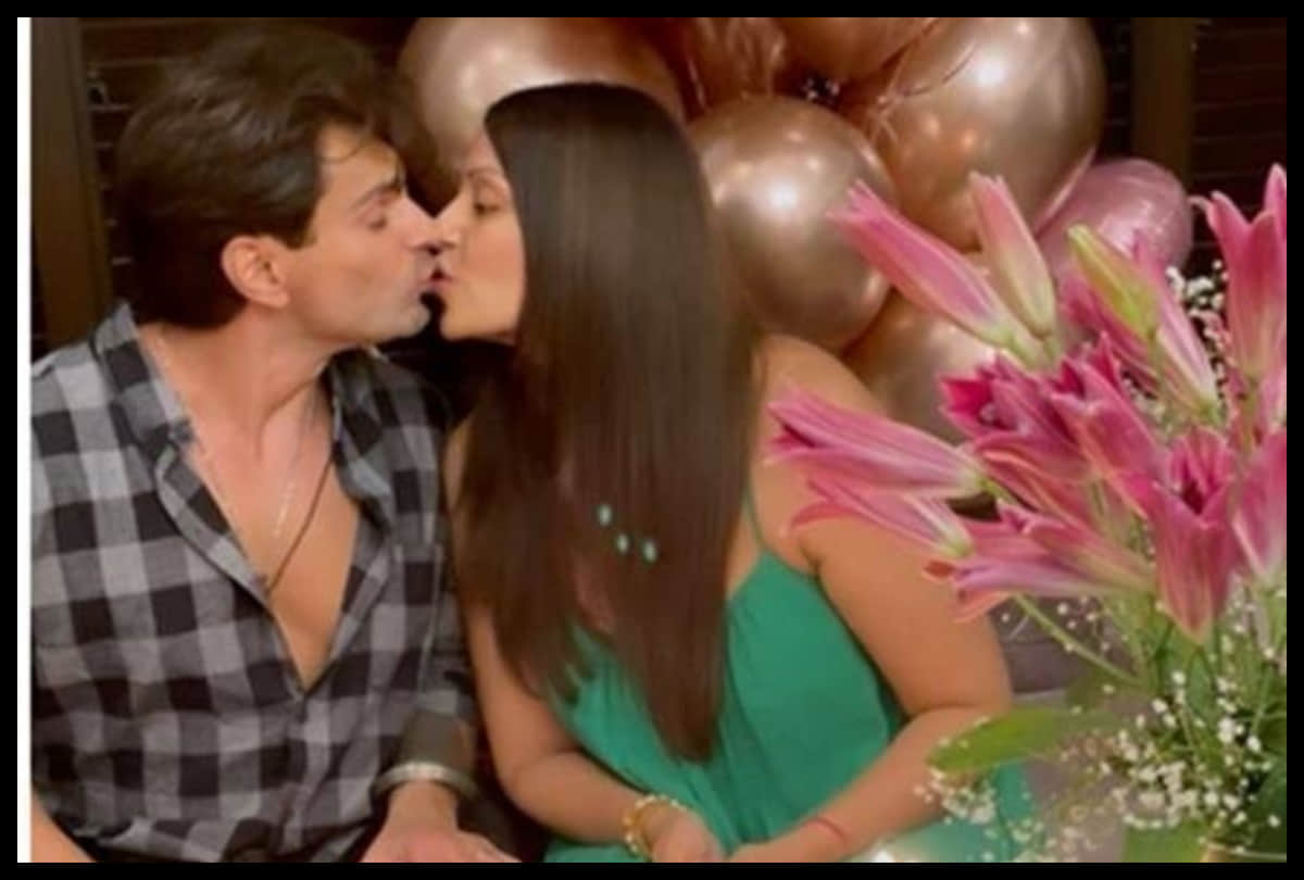 Bipasha Basu celebrating her birthday with husband Karan Singh Grover