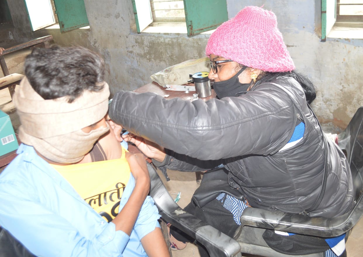 Hathras: 4359 teenagers and adolescent girls got the vaccine
