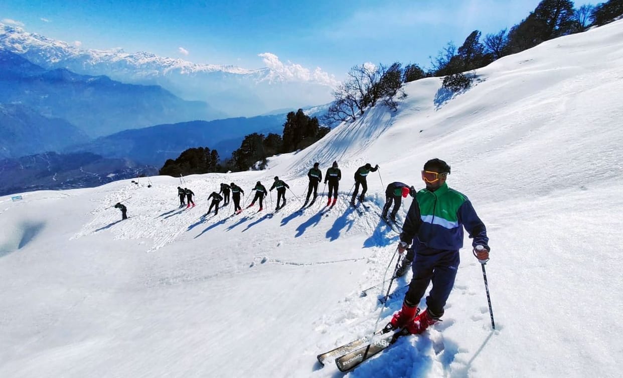 Snow Skiing in Munsyari
