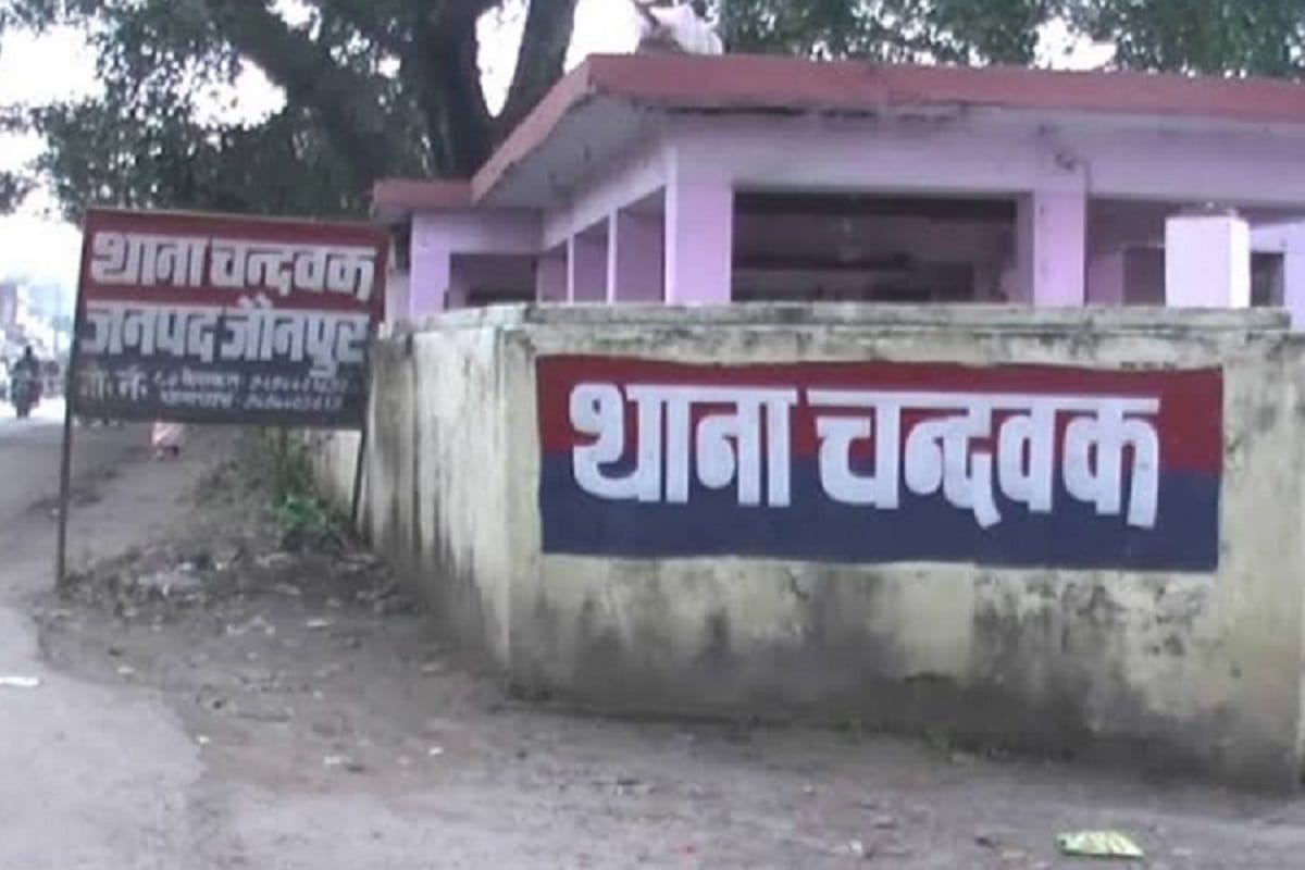 loving couple took dreadful step when family not agree to marriage in jaunpur  both are minors