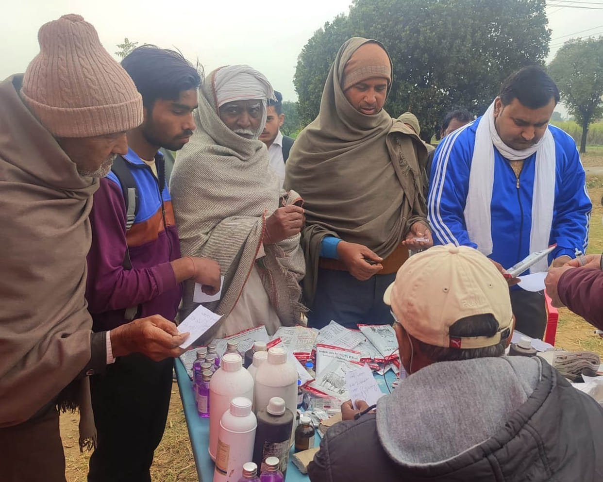 Treatment of 545 animals in the health fair organized in Kachauli