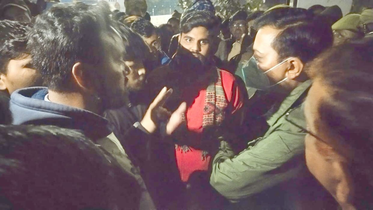Police beat up BJP workers taking out candle procession