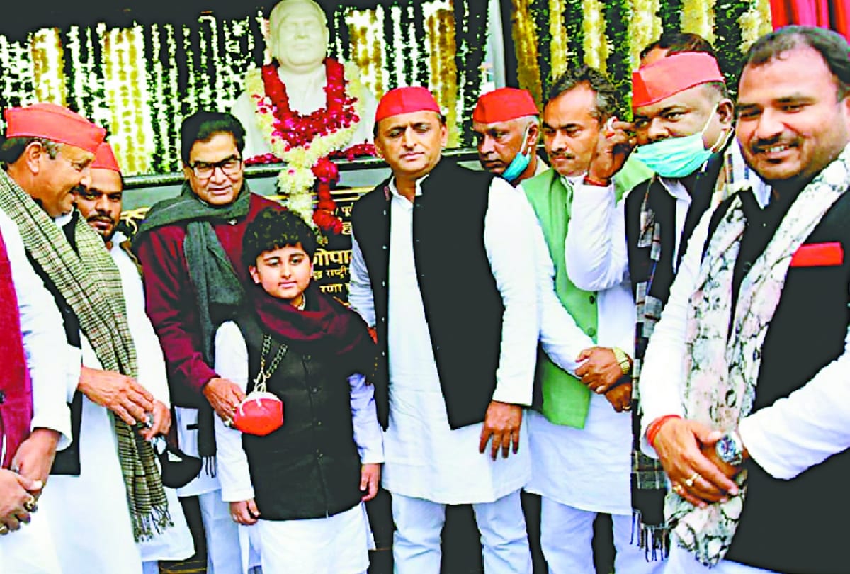 Akhilesh taunts CM Yogi in Gonda: He laid the foundation stone of the medical college, Baba will not be able to inaugurate