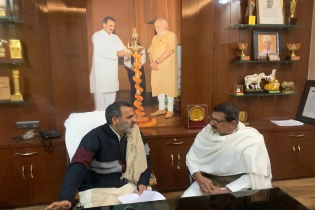 Muzaffarnagar News: Tikait and Baliyan break on Twitter