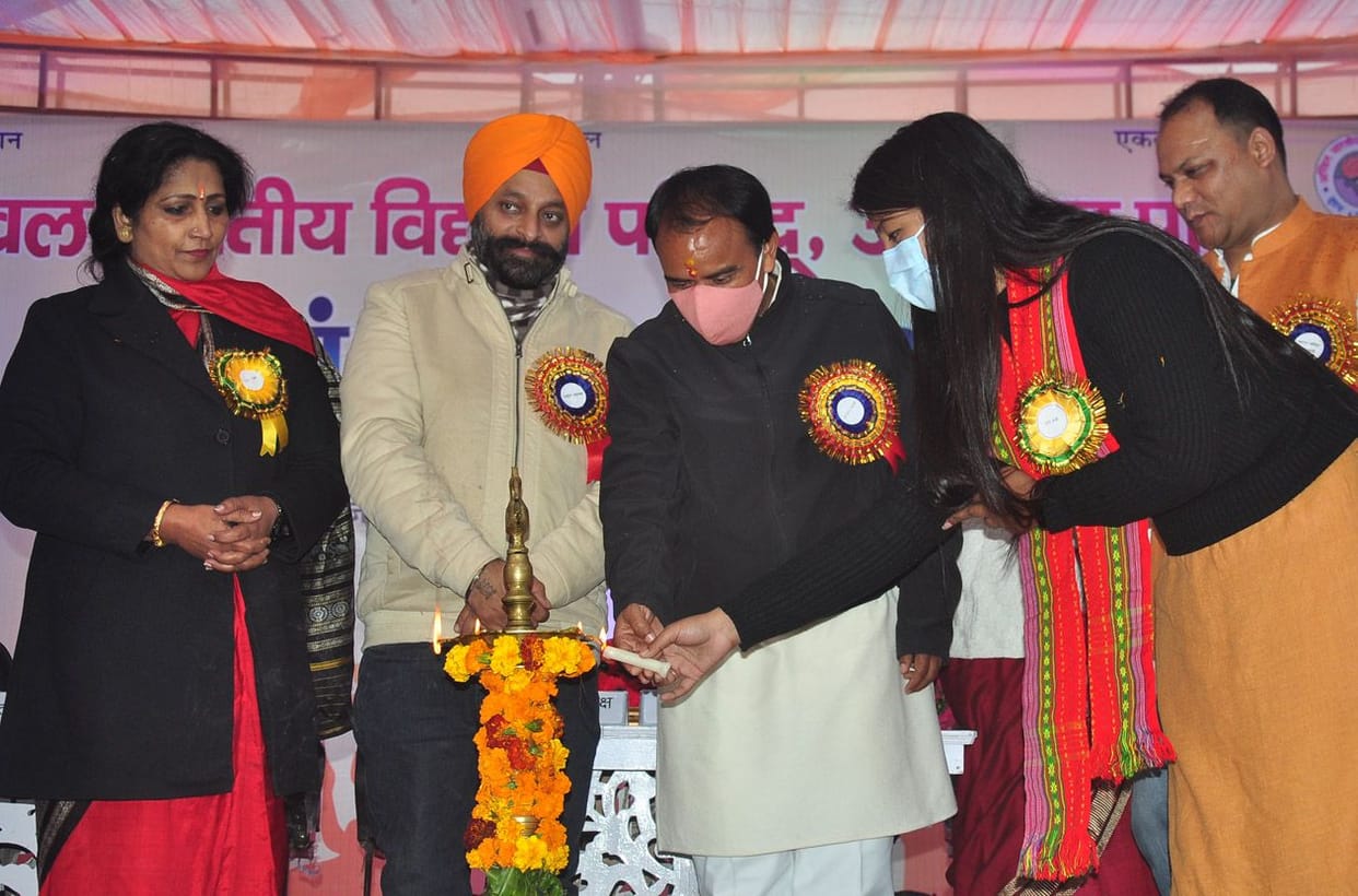 ABVP convention begins with exhibition