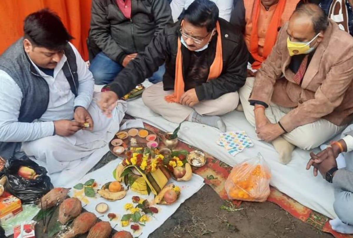Gorakhpur City MLA laid foundation stone of Nakaha overbridge