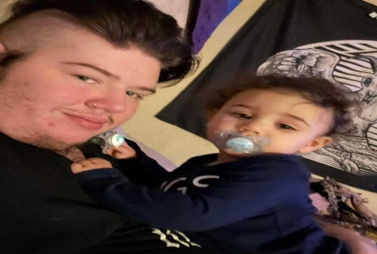 28 year old man gives birth a baby after during gender change treatment
