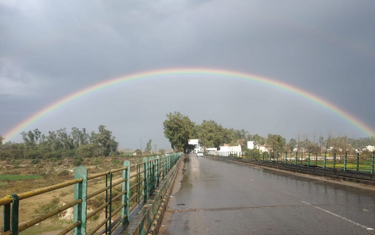 Heavy rain in the morning, bright sunshine in the evening