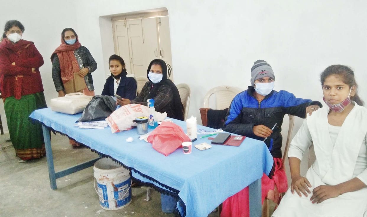 Vaccines of 1567 teenagers in Bhadohi block