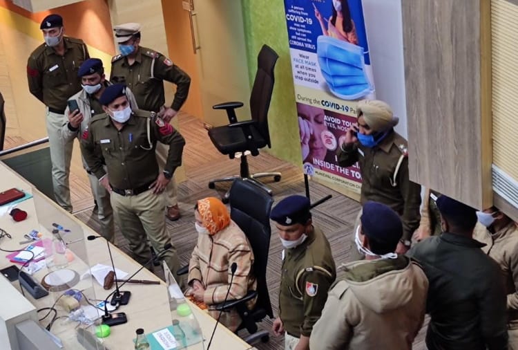 Chandigarh Mayor Election Live Update Aam Aadmi Party BJP