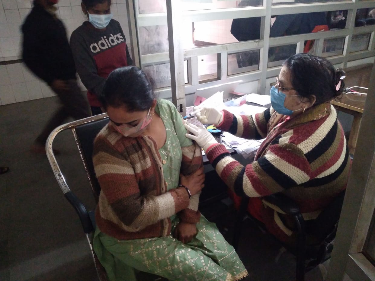 Hathras: 5404 teenagers, adolescent girls got anti-coronavirus vaccine