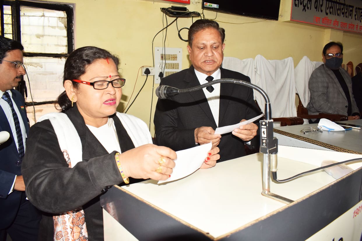 The oath of office was administered to the newly elected executive of CBA