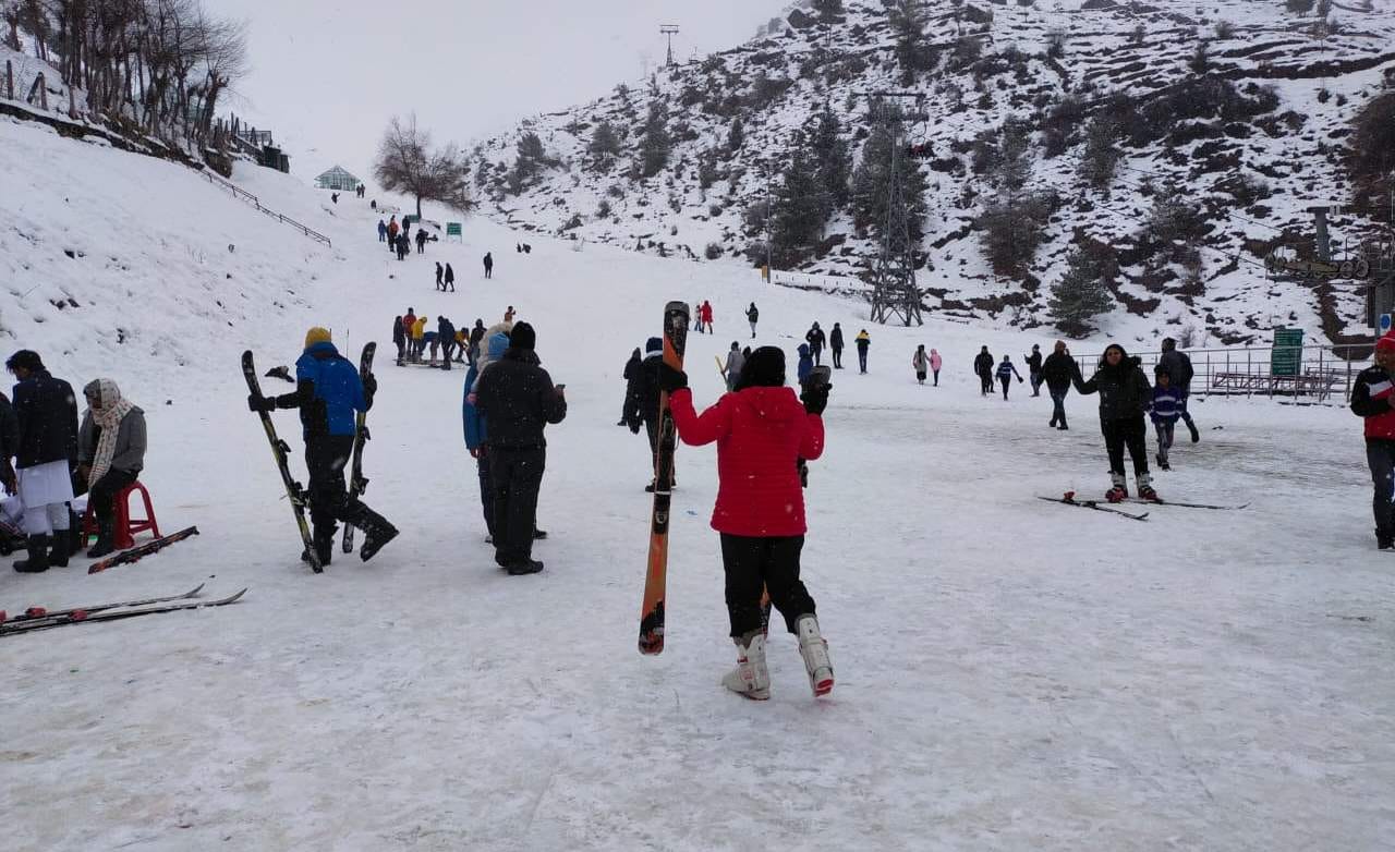 New Year 2023 Celebration Ideas Know Snowfall Destinations To Visit In India