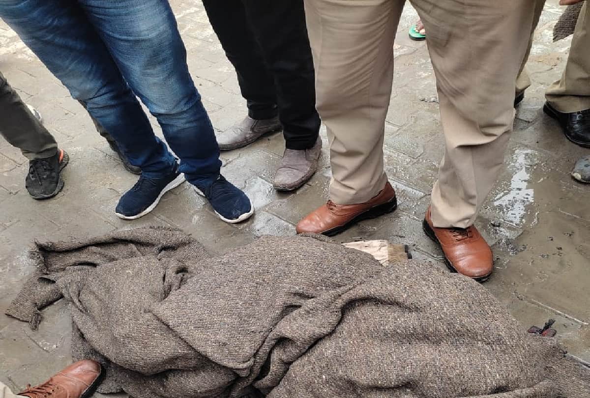 Mathura woman self-immolation main accused found dead on road in Agra
