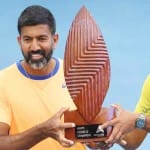 ट्रॉफी के साथ बोपन्ना और रामानाथन