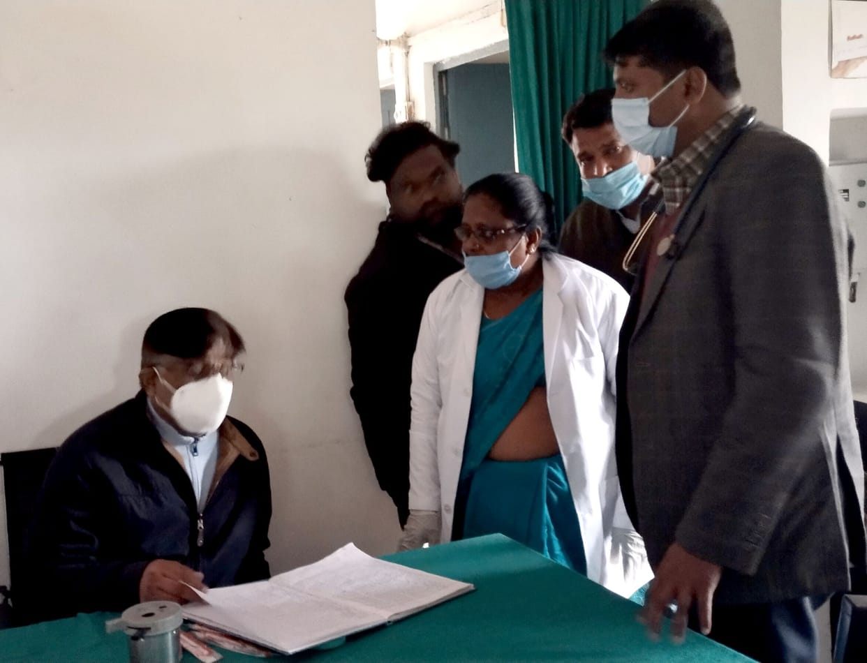 Five health workers including two doctors absent, clarification sought from three