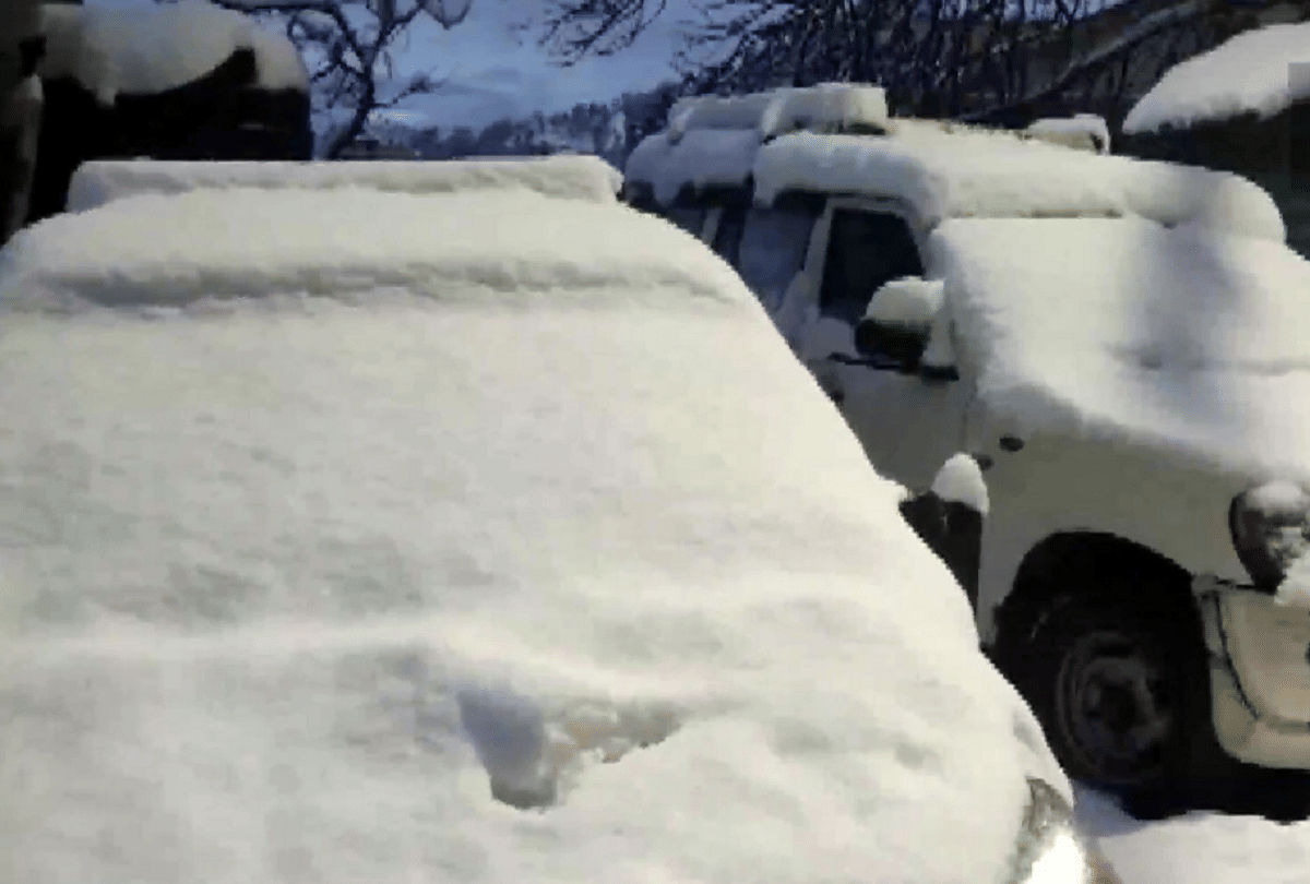 Weather Forecast Update: Rain In Delhi Ncr, Fresh Snowfall in Jammu Kashmir, Himachal and Uttarakhand, See Photos