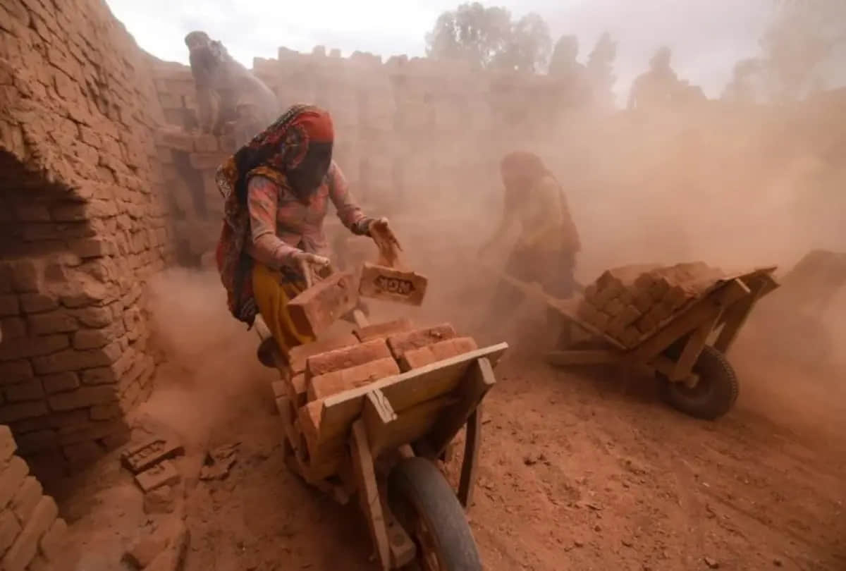 PM Shram Yogi Mandhan Yojana in Hindi know all details about this Scheme Utility News