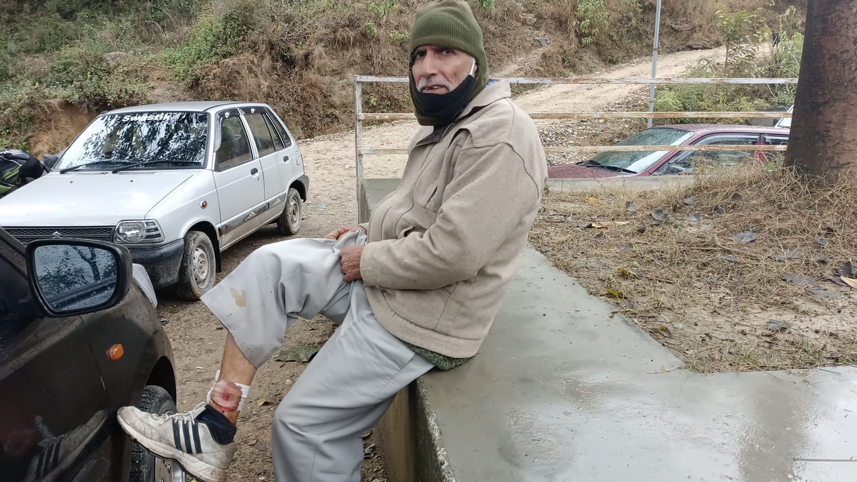 Unclaimed dog bites three people in ladbharol