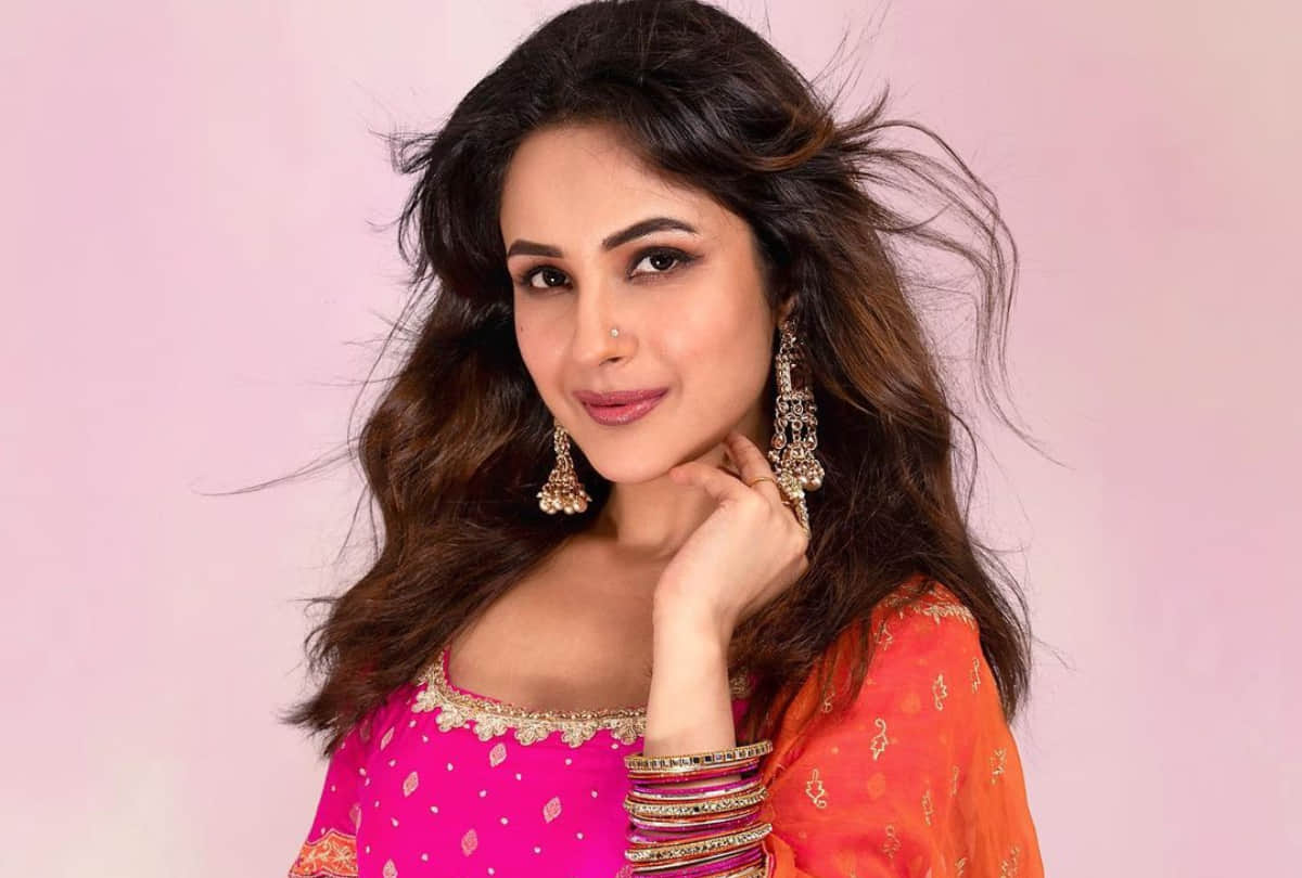 lohri 2022 fashion makeup outfit tips for new bride to look stunning in first lohri