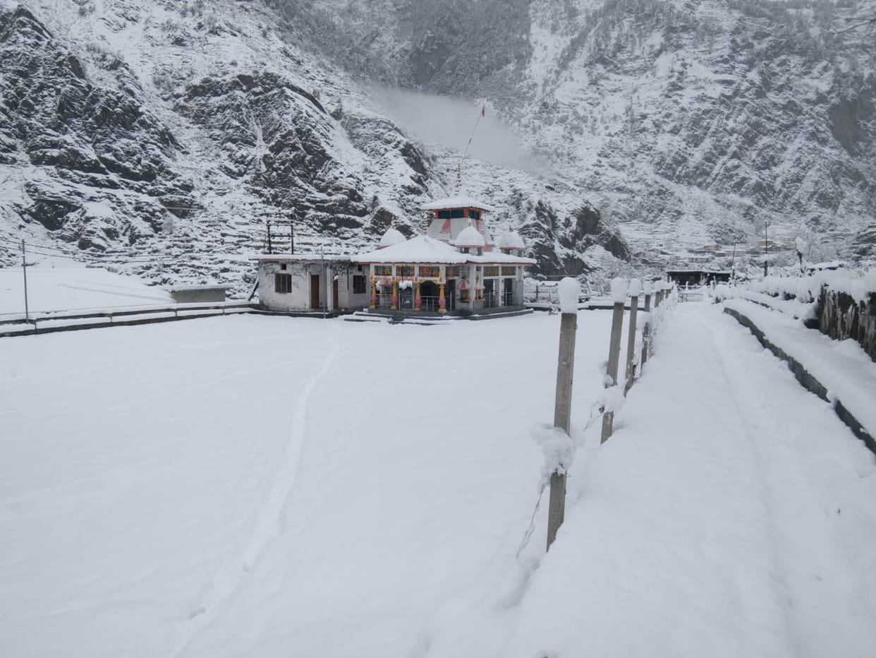 uttarakhand Weather Forecast Updates: snowfall and rain continue in second day today