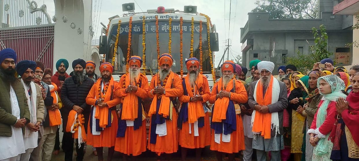 guru gobind singh prakashotsav celebrated  in una with panj payare nagar kirtan