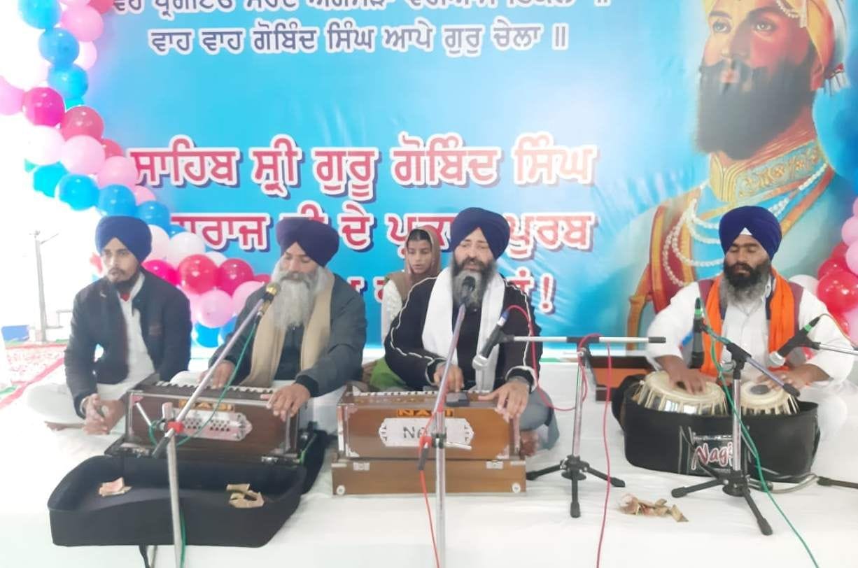 Shabad Kirtan sheds light on Guru's teachings
