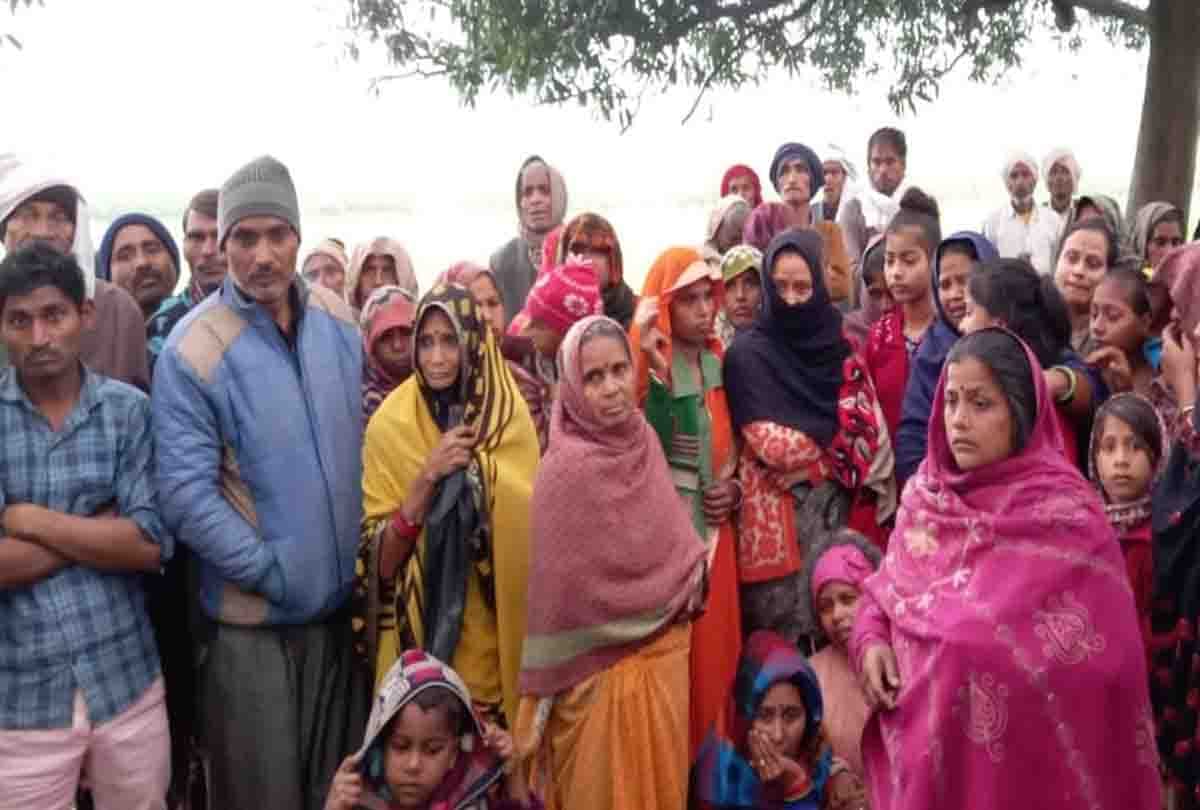 When the mother refused to get the mobile, son hanged himself