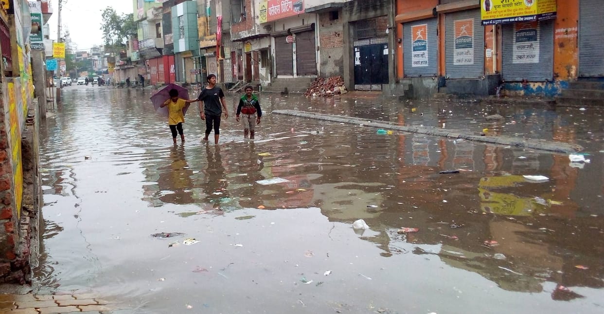The condition of the city deteriorated due to 40.33 mm of rain, waterlogging increased the trouble
