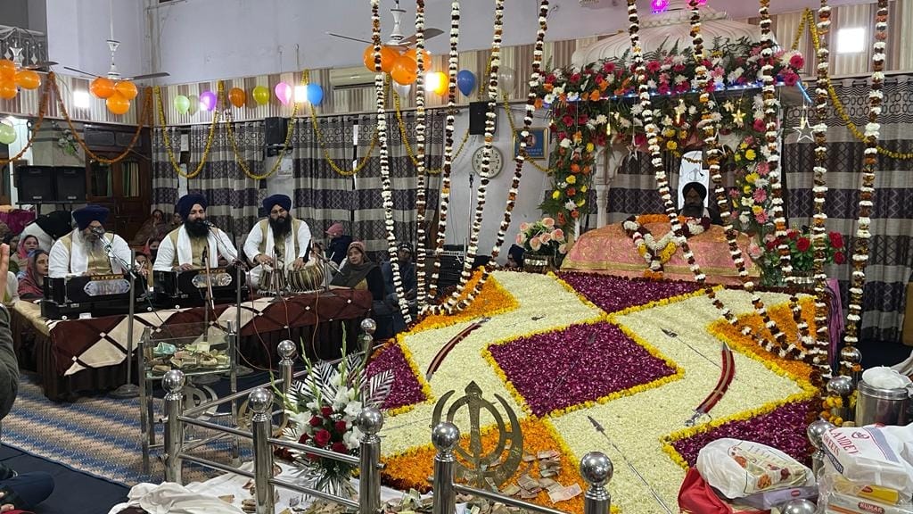 Gurbani recitation made the sangat happy