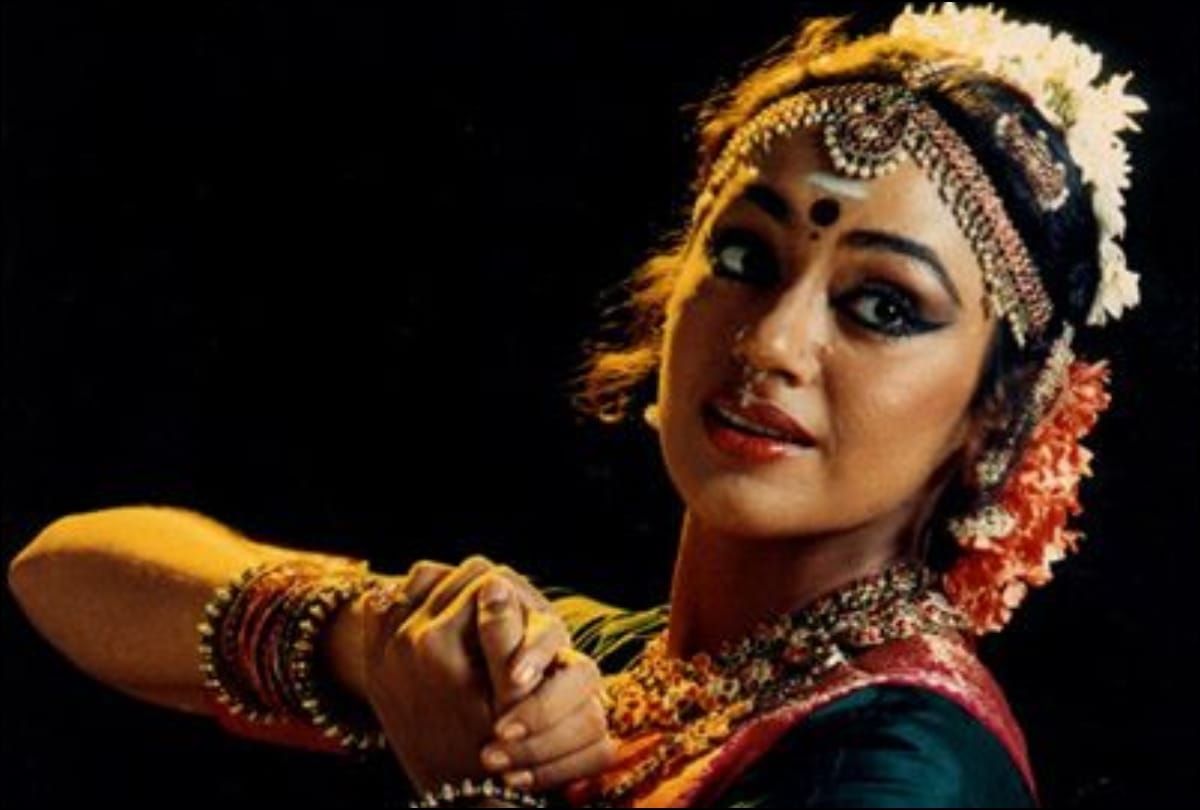 Actor Shobana contracts Omicron variant of COVID-19