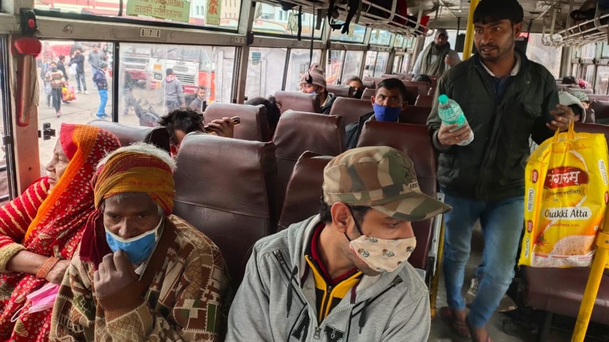 Fear of lockdown started haunting, migrants started returning home