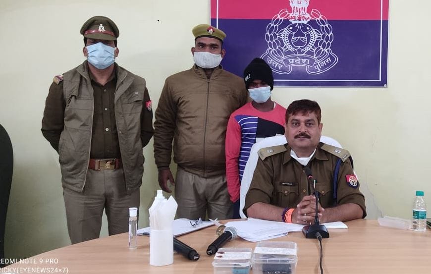 lover killed girlfriend drowing  for pressurizing marriage in ballia police busted aarti murder case