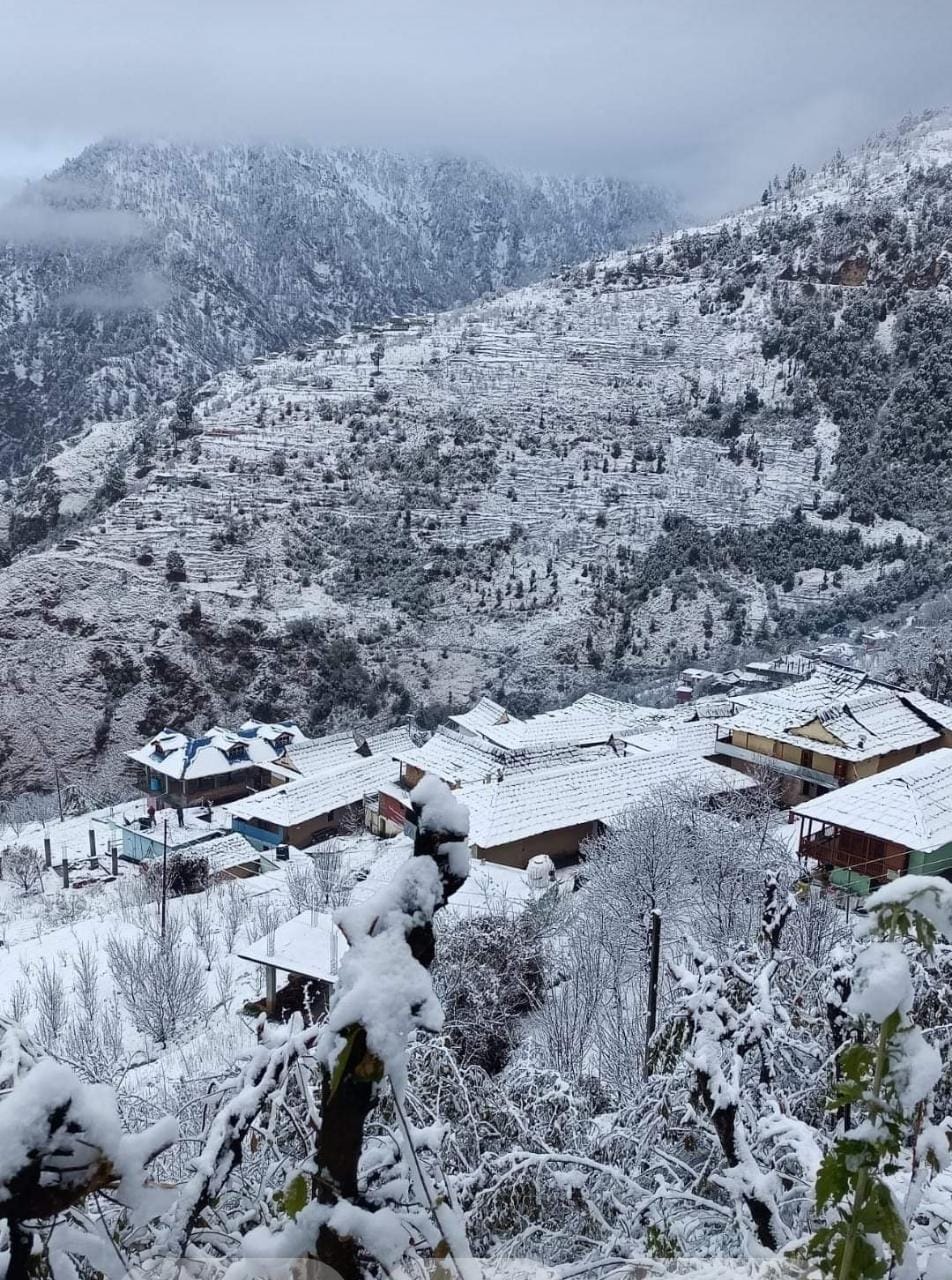 electiricity cut in many villeges of rampur due to snowfall