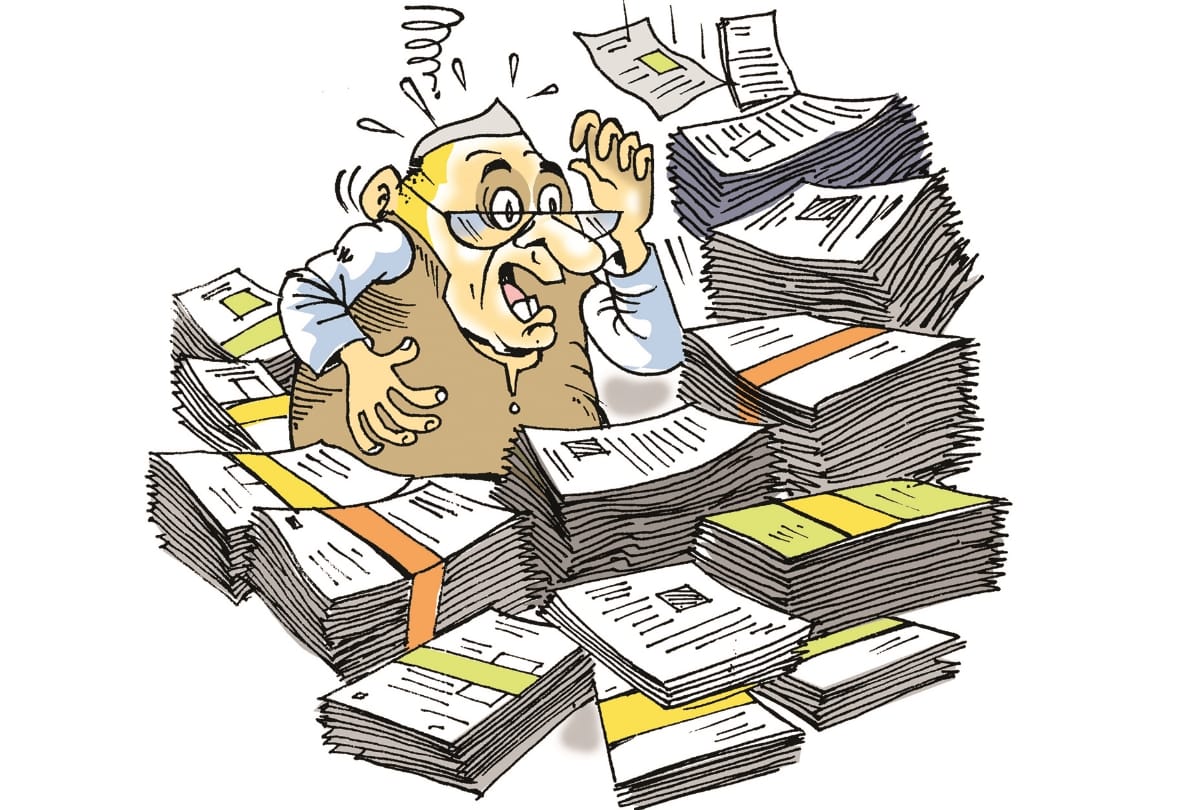 Leaders are giving biodata for tickets in Uttar Pradesh.