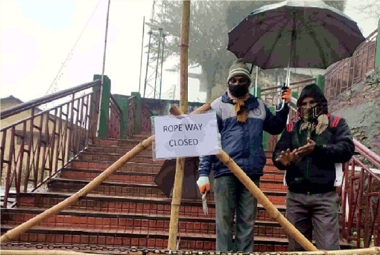 rain snowfall and severe cold In Joshimath Rope way and road closed